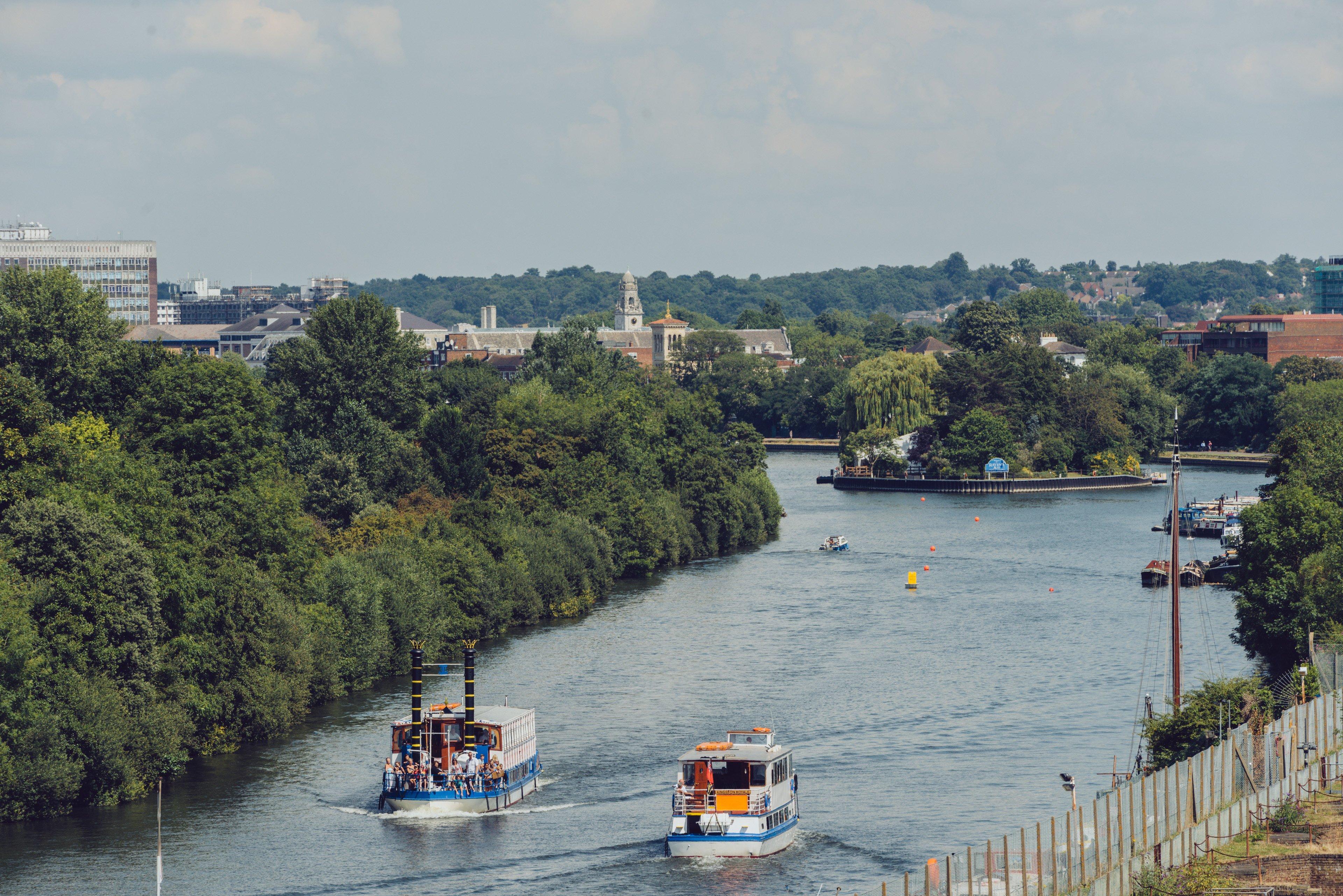 Отель Crowne Plaza London - Kingston By Ihg Surbiton Экстерьер фото