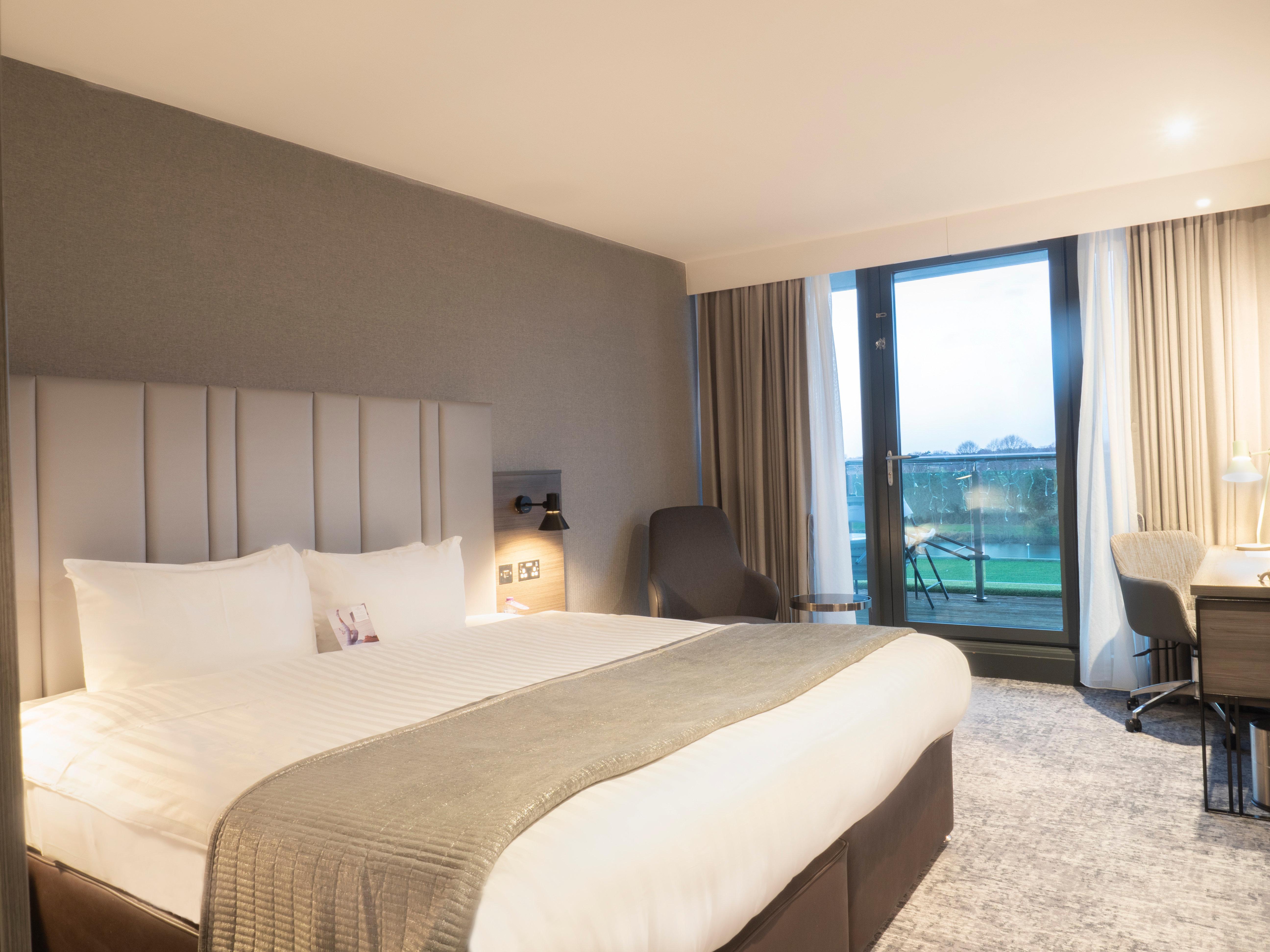Отель Crowne Plaza London - Kingston By Ihg Surbiton Экстерьер фото