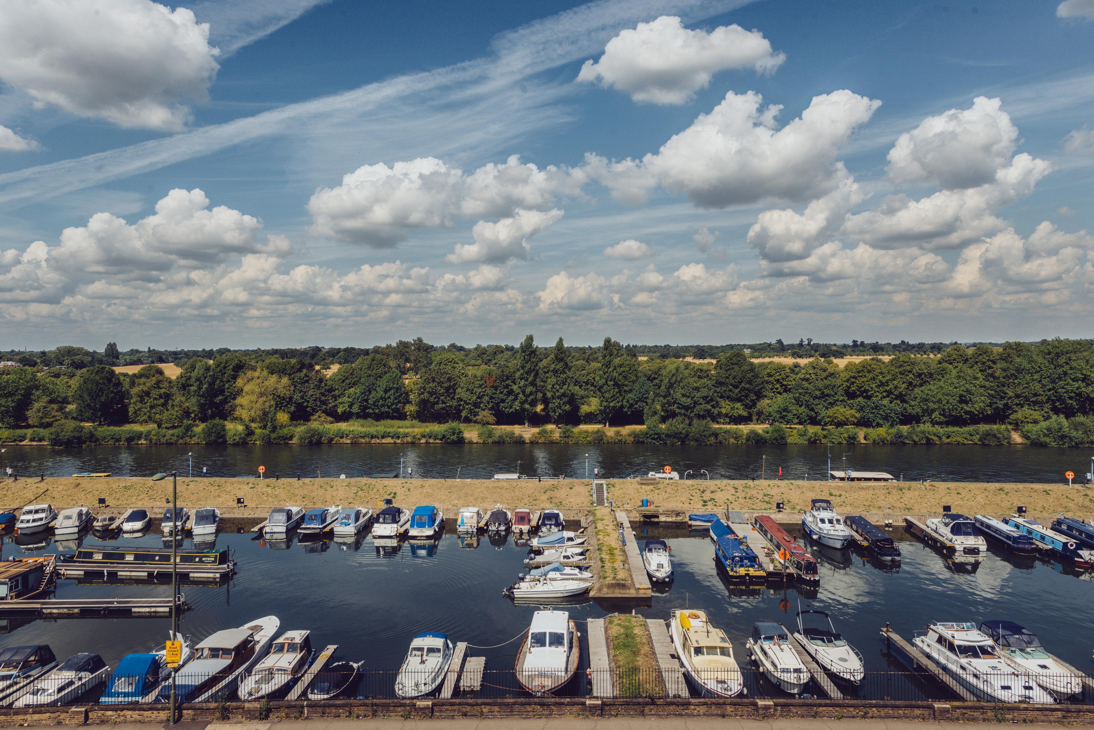 Отель Crowne Plaza London - Kingston By Ihg Surbiton Экстерьер фото