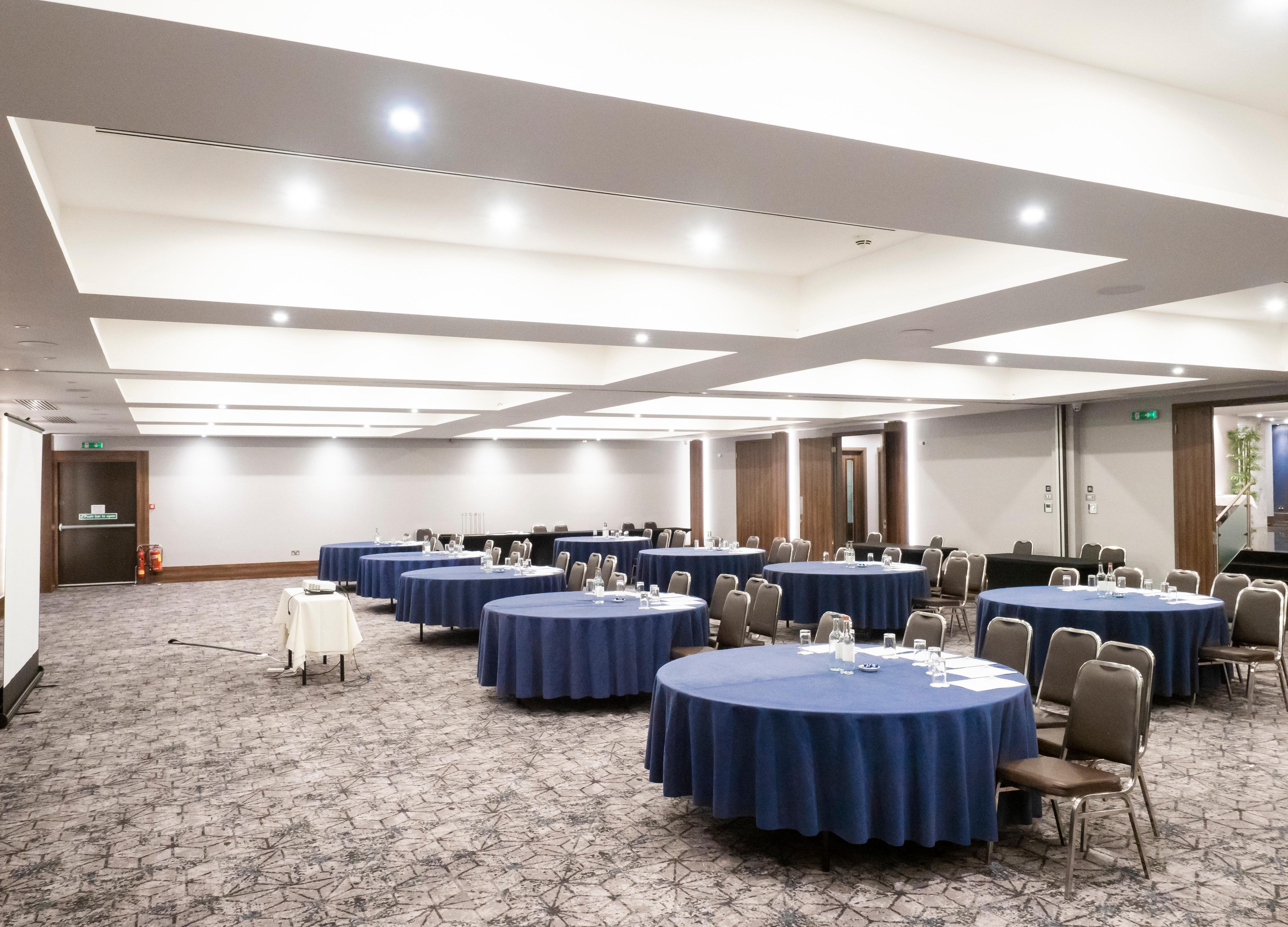 Отель Crowne Plaza London - Kingston By Ihg Surbiton Экстерьер фото