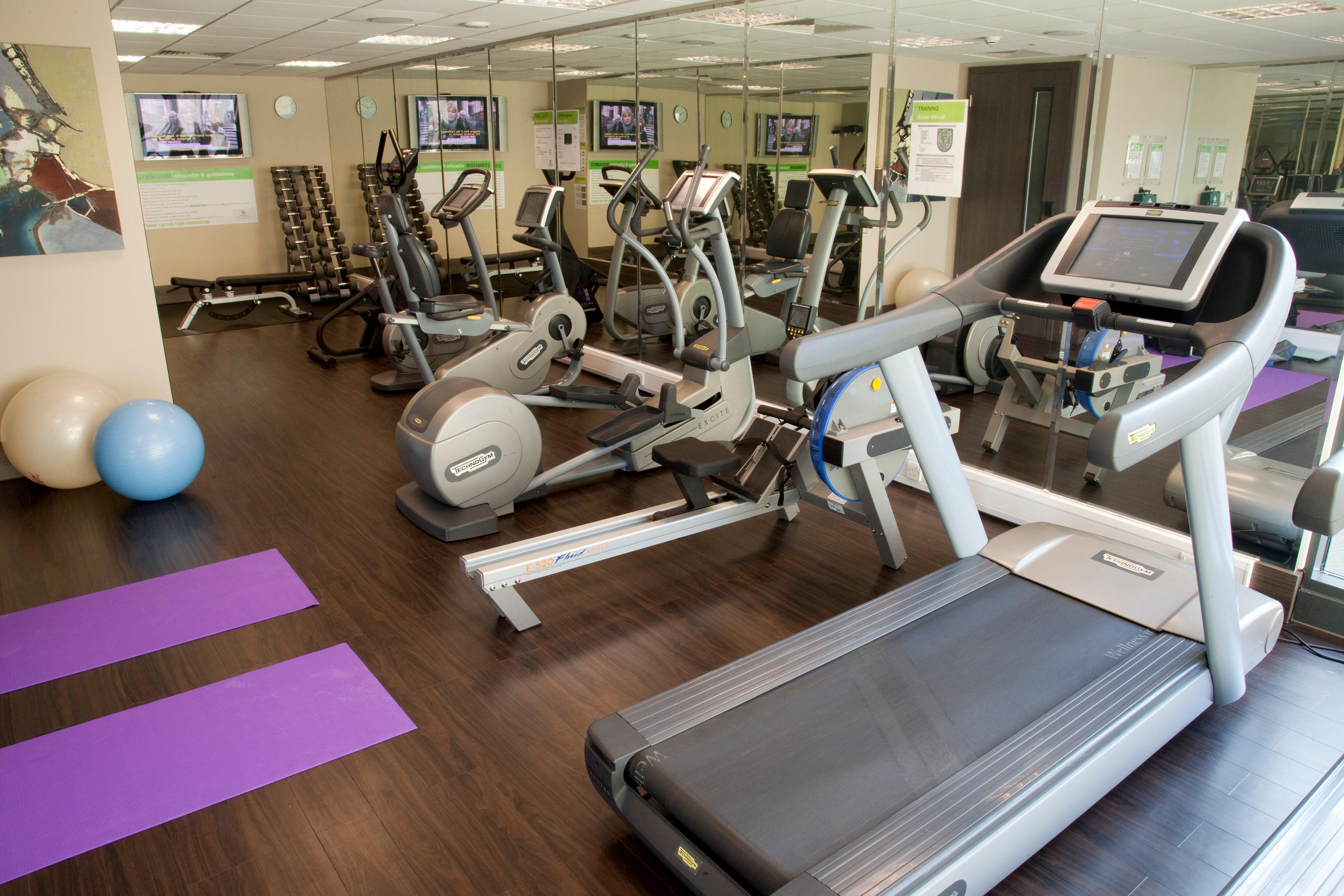 Отель Crowne Plaza London - Kingston By Ihg Surbiton Экстерьер фото