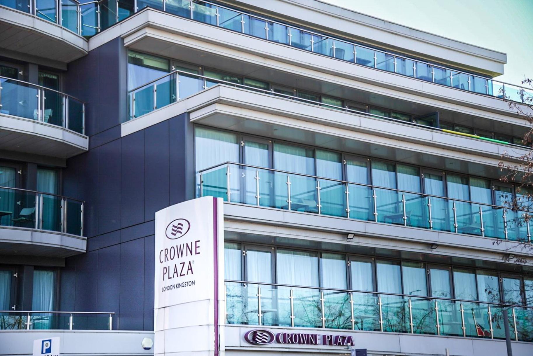 Отель Crowne Plaza London - Kingston By Ihg Surbiton Экстерьер фото